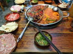 -老街·稳拈老火锅(海椒市店)