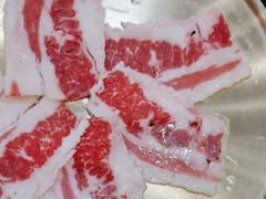 -臻牛烤肉