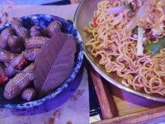 -夜火烤摊·东北烧烤酒场·老杨小黄鱼