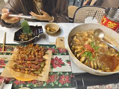 -刘姐啤酒鱼民族演艺餐厅(西街总店)