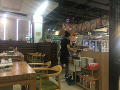 大堂-洪忠涮烤王(嵩山路店)