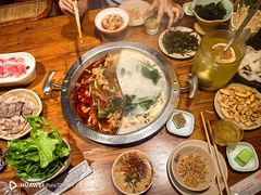 -东巴婆婆云南鱼豆花火锅(大东门店)