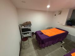 -老苗医养生堂(（1店）解放东路店)