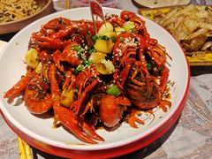 -老街烧烤大排档·地道湖北菜·龙虾馆(汉口火车站店)