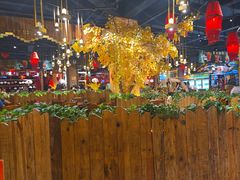 -老滇山寨•云南特色菜•地方菜•民族风情歌舞表演(金碧店)