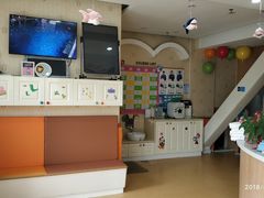 -小小王国亲子游泳(富民中心)