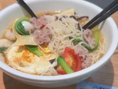 -蒙自源米线大王(东站店)