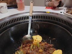 -哈尔滨烧烤·山河村铁锅炖(交大店)