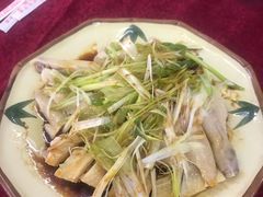 隆都驰名白切鸡-隆都四季香饭店(碧海路店)