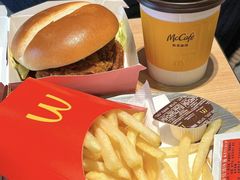 -麦当劳(南京路2店)