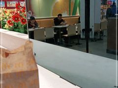 -麦当劳(轻轨曹杨路店)