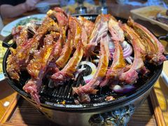 蒙艾里古法烤羊排-蒙艾里民族传统菜蒙餐