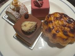-咖啡苑自助餐厅·中国大饭店