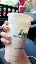 -U mi Nail美甲工作室