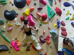 -问山MountQuest攀岩馆