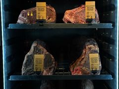 -MONICH牛排融合餐厅(和义大道购物中心店)