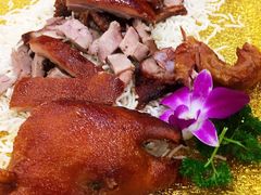 脆皮乳猪(一支)-六婶西关小厨(光塔路店)