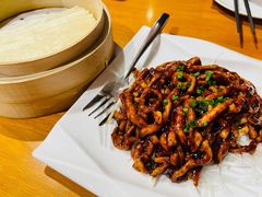 京酱肉丝-乐忻皇朝(上海中心大厦店)