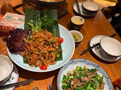 -老滇山寨•云南特色菜•地方菜•民族风情歌舞表演(金碧店)