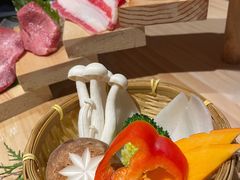 -山川小町·极番烧肉(新地假日广场店)