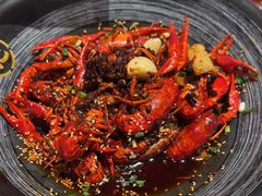 -肥肥虾庄·金牌油焖大虾(东湖欢乐谷店)
