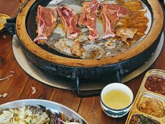 -老渔家·白族·石板烧·野生菌火锅(古城中心店)