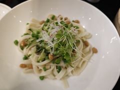 -皇城根·烤鸭·鱼头·家常菜(欧亚大观乐活城店)