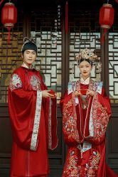 -乐派诗婚纱摄影