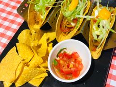 -鲨鱼美式餐厅酒吧Sharky