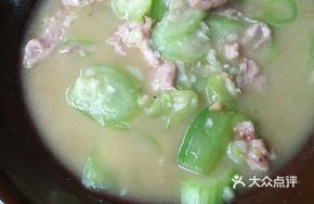 Cucumber and Pork Slices (with Rice)