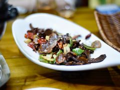 双椒炒见手青-龙姐私房菜(和顺古镇店)