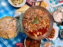 手撕包菜-昱龙大盆牛蛙馆(三兴街总店)