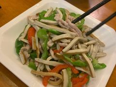 青椒豆腐干丝-牧羊餐厅