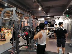 -乐刻运动健身(中电照明大厦店)