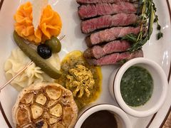 -Mark&Mars Restaurant