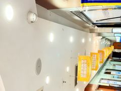 -咿呀口腔(光谷分院)