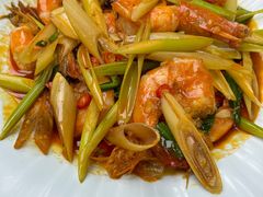 德宏油炝虾-云海肴·汽锅鸡·云南菜(天山百盛优客店)