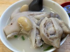 -雷祖芳老妈蹄花店