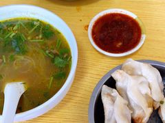 -黄阿姨锅贴大王(万航渡路店)