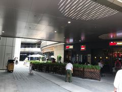 -The Habit Burger Grill 哈比特汉堡(爱琴海店)