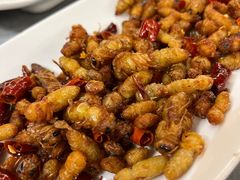 酥炸蜂蛹-蔼若春.传承三十年云南菜(金碧公园店)