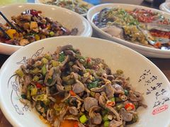 -贺记湘菜馆(东体育会路店)