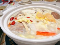 -三人行骨头王火锅(长寿店)