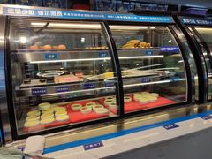 面包甜点陈列柜-蚝英雄鲜蚝自助专门店(长楹天街直营店)