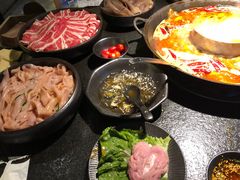 -渝涯重庆豆花老火锅(中赢国际店)