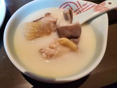 -捞王锅物料理(上海世茂广场店)