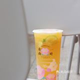 昆明｜这个夏天粉嫩奶茶店·鲜花茶饮