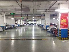 -百联中环购物广场-停车场