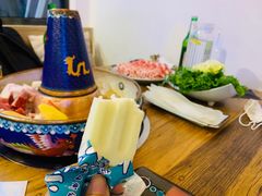 -毛辣果·贵州红酸汤牛肉火锅(西单店)