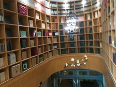 -新华书店(印象城店)
